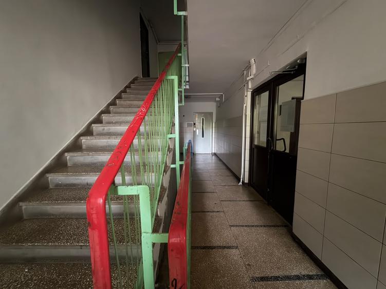 Apartament cu 2 camere semidecomandat în Dristor