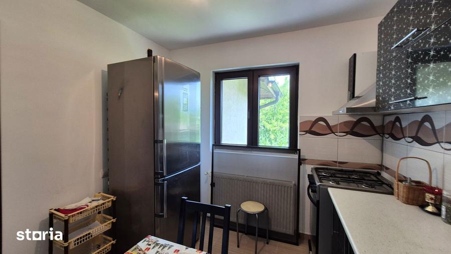 Casa 4 camere , plina de Liniste si Inconjurata de natura in Magurele - 8