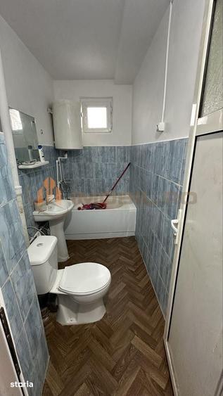 Apartament cu 3 camere decomandat în Păcurari