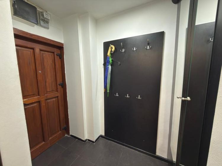 Apartament cu 2 camere decomandat, mobilat în Republicii