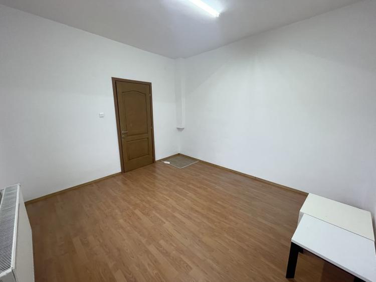 Birou, de 40 mp, în Lizeanu