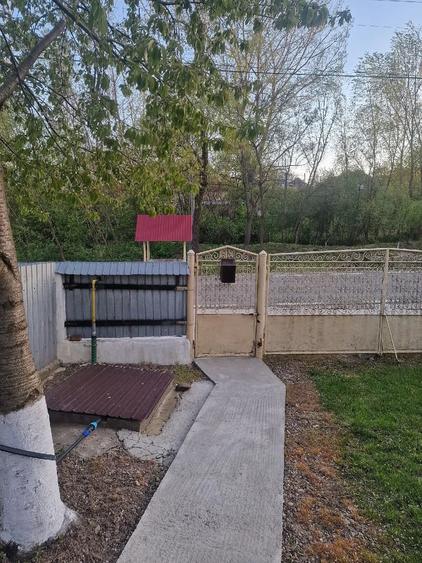 Casă cu 3 camere cu Teren 1352 Mp în Horia