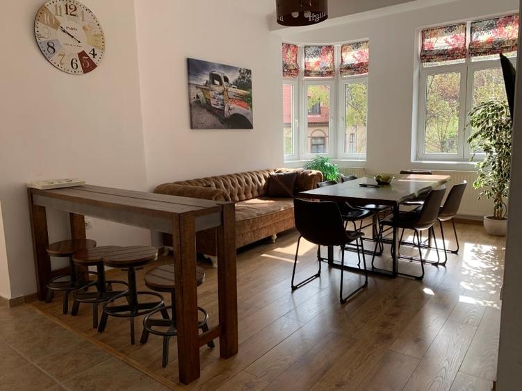 Apartament cu 4 camere decomandat, mobilat în Centrul Istoric