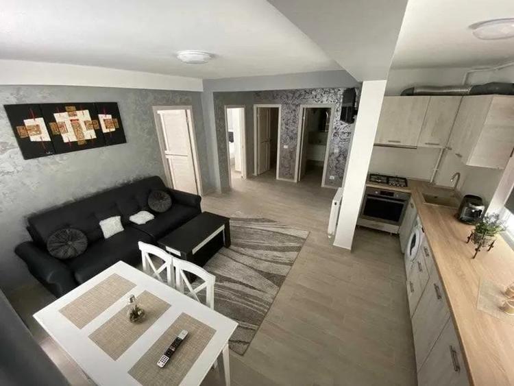 Apartament cu 3 camere nedecomandat, mobilat în Năvodari