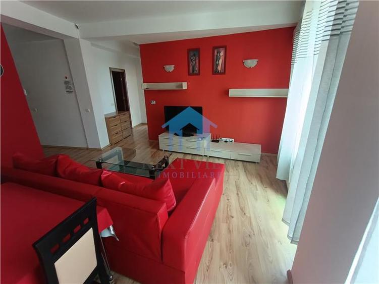 Apartament cu 3 camere decomandat în Zorilor — fotografia 1