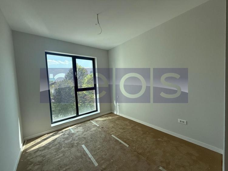 Apartament cu 3 camere în Străulești
