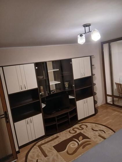 Garsonieră decomandată în Horea