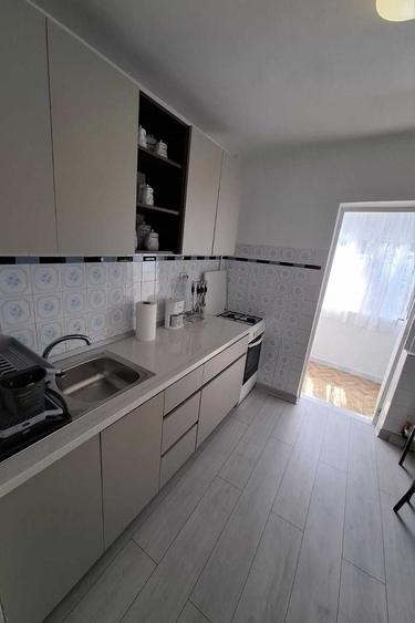 Apartament cu 2 camere semidecomandat în Veteranilor