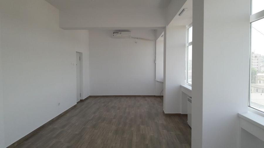 Spațiu comercial, de 74 mp, în Faleză