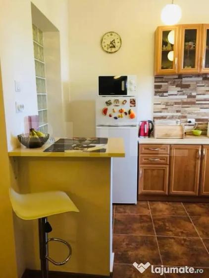 Apartament cu 2 camere decomandat, mobilat în Ultracentral
