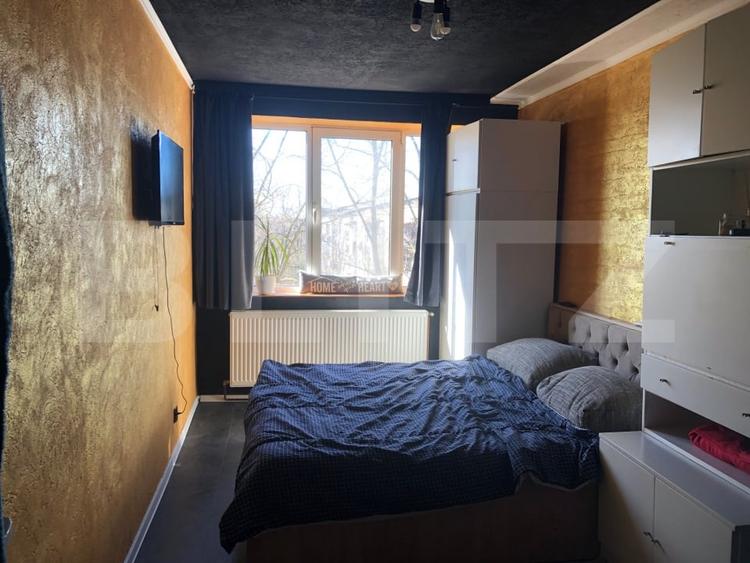 Apartament cu 4 camere semidecomandat, mobilat în Cloșca