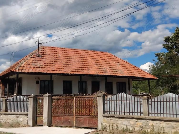 Teren de 1087 mp, în Lelești