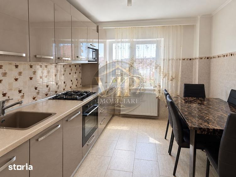 Apartament cu 5 camere în Cetate