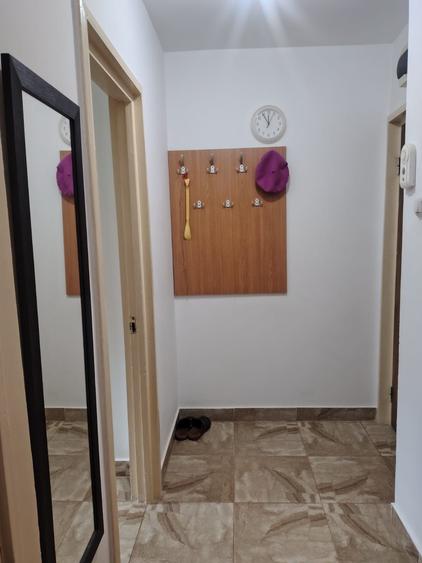 Apartament cu 2 camere semidecomandat în Exterior Vest