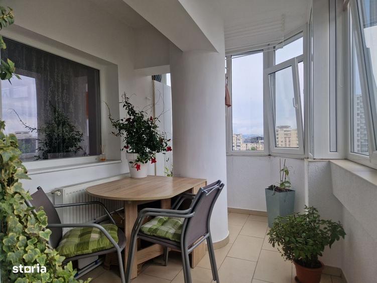 Apartament cu 3 camere decomandat în Central