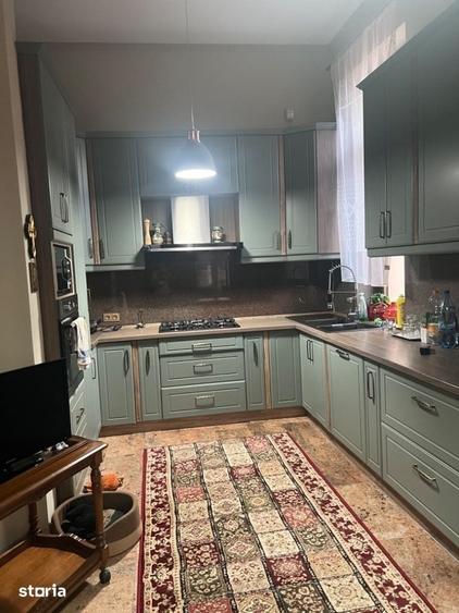 Casă cu 5 camere cu Teren 628 Mp în Titulescu