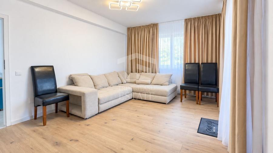 Apartament cu 2 camere decomandat, mobilat în Central