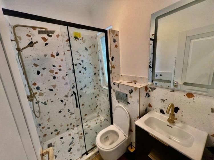 Duplex cu 4 camere cu Canalizare în Florești