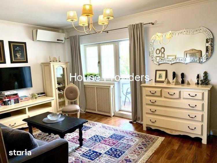 Apartament cu 3 camere decomandat în Tei