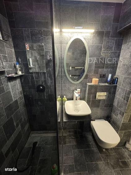 Apartament cu 3 camere decomandat în Sud