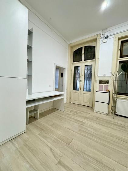 Apartament cu 4 camere decomandat, mobilat în Elisabetin