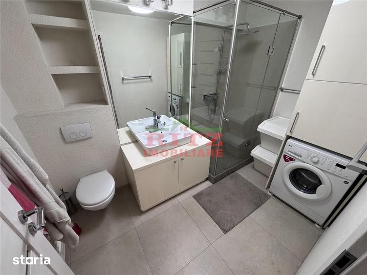 Apartament cu 3 camere decomandat în Ultracentral
