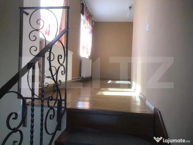 Casă cu 5 camere cu Teren 3000 Mp în Botiz
