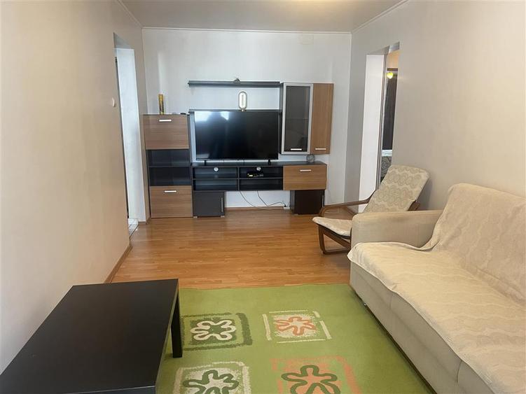 Apartament cu 2 camere semidecomandat, mobilat în Barbu Văcărescu
