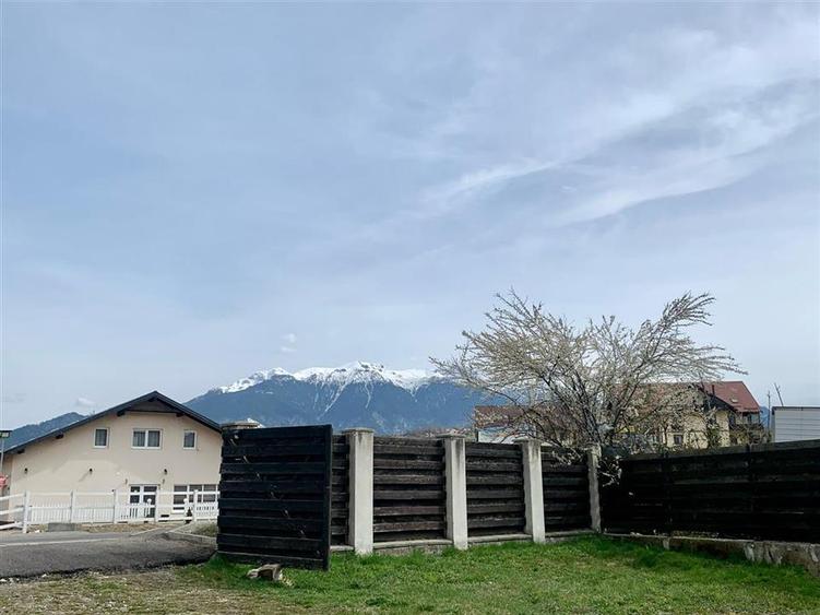 Apartament cu 3 camere decomandat, mobilat în Bran