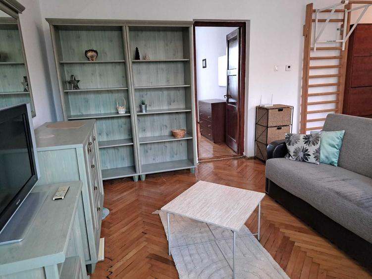 Inchiriez apartament central 2 camere, langa Catedrala Mica/2-Room Apartment for Rent in the City Center, Next to the Small Cathedral - 1