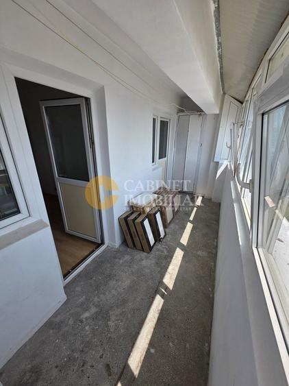 Apartament cu 3 camere decomandat în Alexandru cel Bun