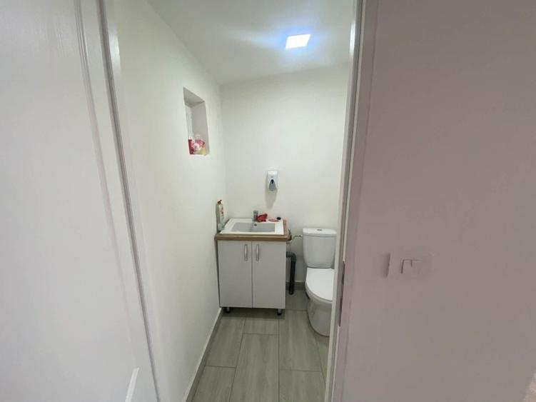Spațiu comercial, de 31 mp, în Central