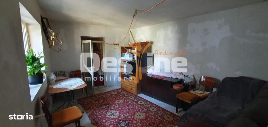 Casă cu 4 camere cu Teren 520 Mp în Mihai Bravu