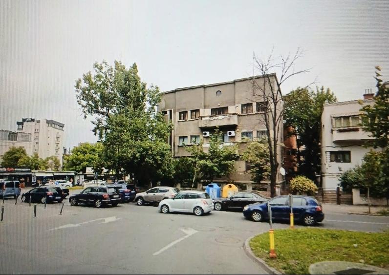 Apartament cu 3 camere în Primăverii