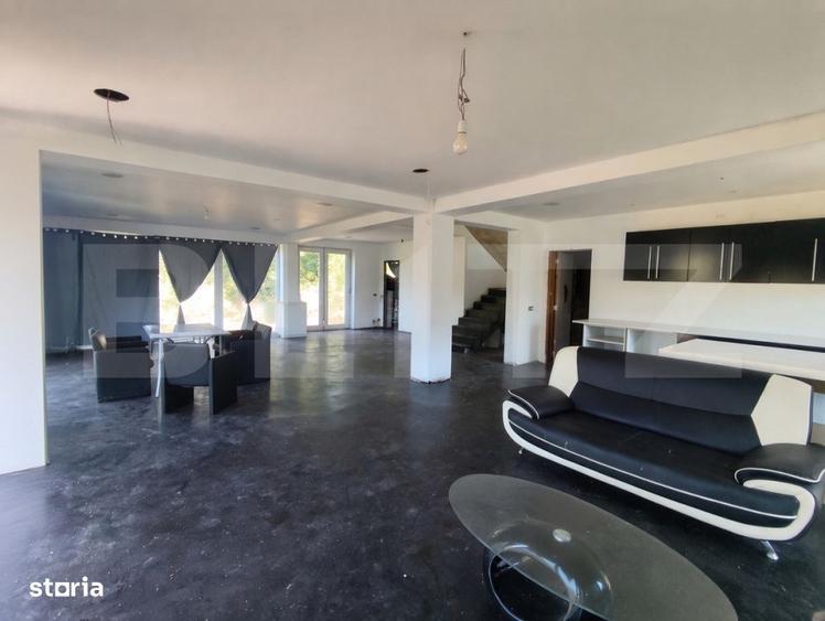 Casă cu 3 camere cu Teren 32687 Mp în Gurasada