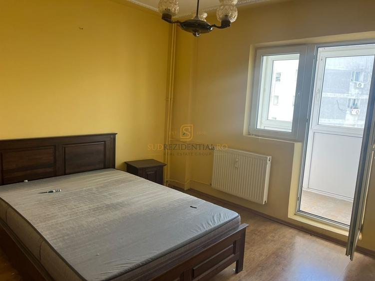 Apartament 3 camere decomandat de vanzare, 1 Decembrie, Sector 3 - 5
