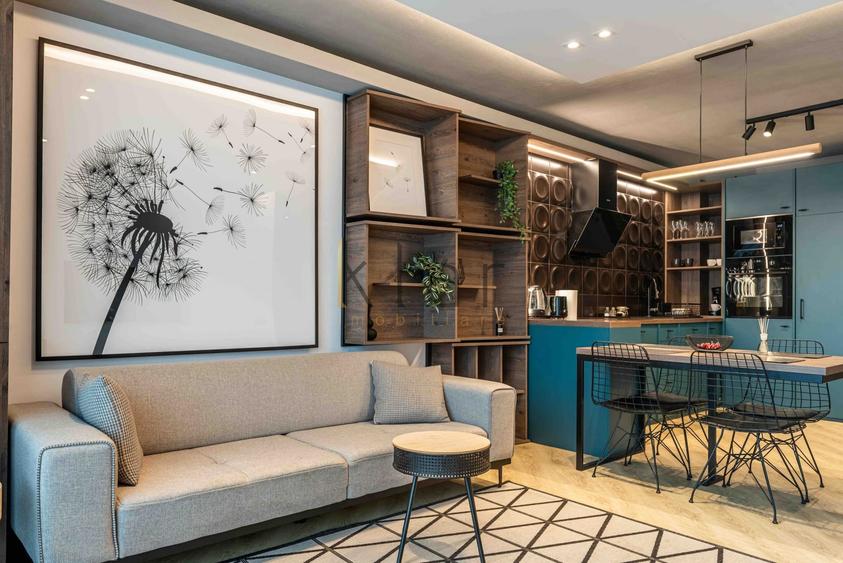 Apartament cu 2 camere semidecomandat, mobilat în Semicentral