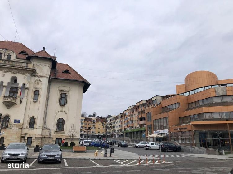 Apartament cu 3 camere în Ultracentral