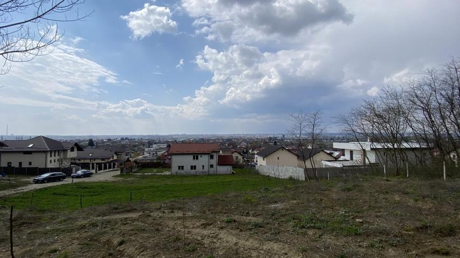 Teren Construcții intravilan de 1400 mp, în Ștefăneștii Noi
