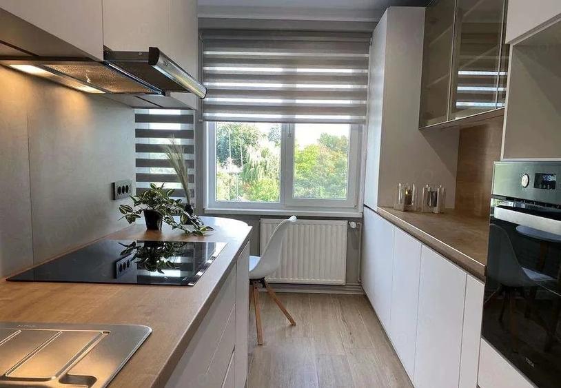 Apartament cu 2 camere decomandat în Ultracentral