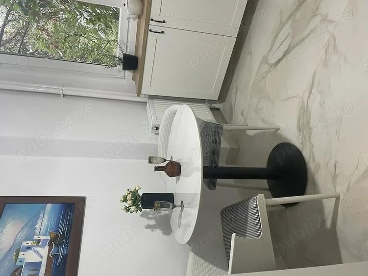 Apartament cu 2 camere semidecomandat în Bucureștii Noi