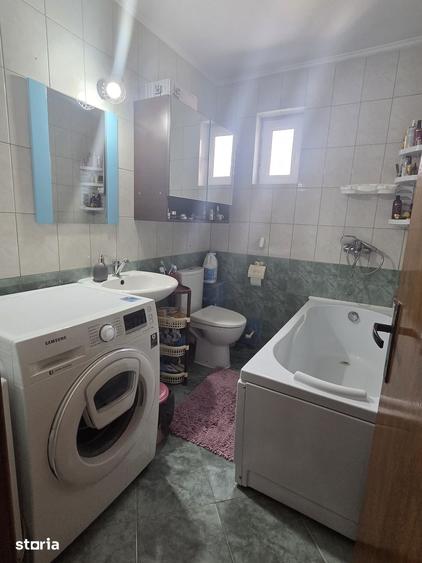 Casă cu 4 camere cu Teren 48 Mp în Mihai Viteazu