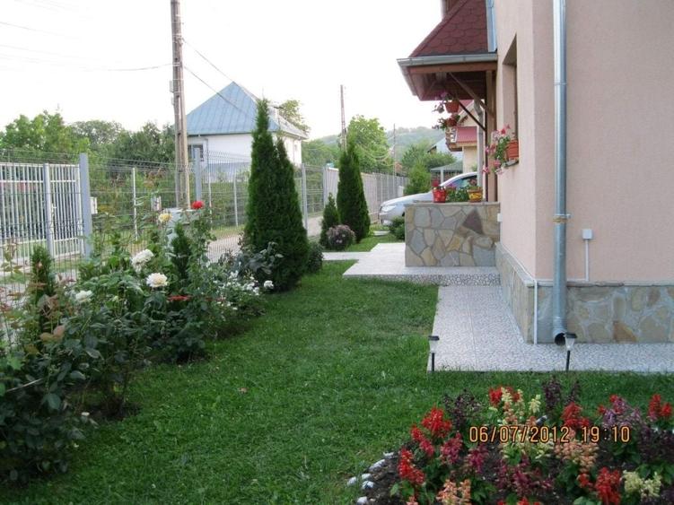Casă cu 4 camere în Central