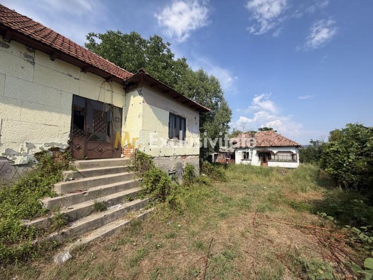 Teren de 1032 mp, în Micești