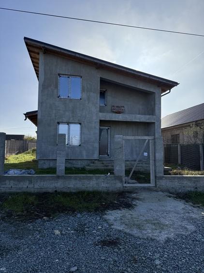 Casă cu 3 camere în Sanatoriul Agigea