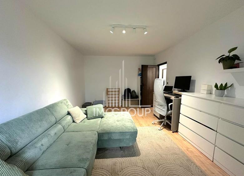 Apartament cu 3 camere decomandat, mobilat în Plopilor