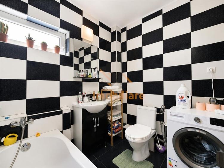 Apartament cu 3 camere decomandat în Sânmartin