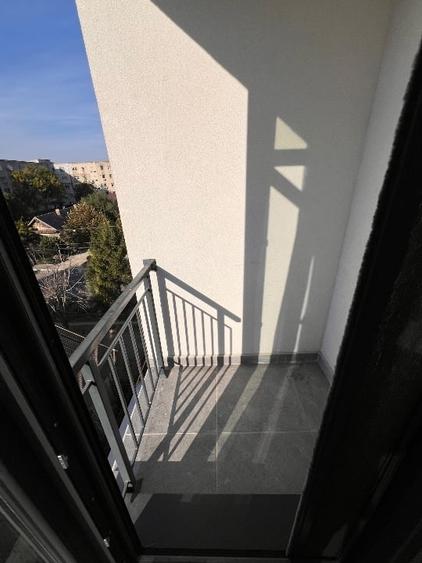 Apartament cu 2 camere semidecomandat, mobilat în Central