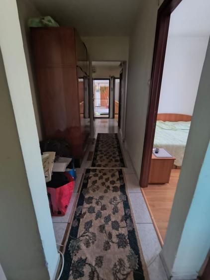 Apartament cu 3 camere decomandat în Dacia