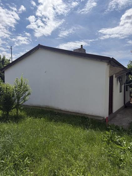 Casă cu 2 camere în Moara Domnească